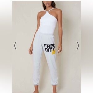 freecity Women's White Classic Sweatpants Sz 1 / S *flawed